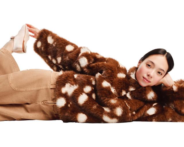 〈Gap × Sandy Liang〉初のコラボレーションが発売!