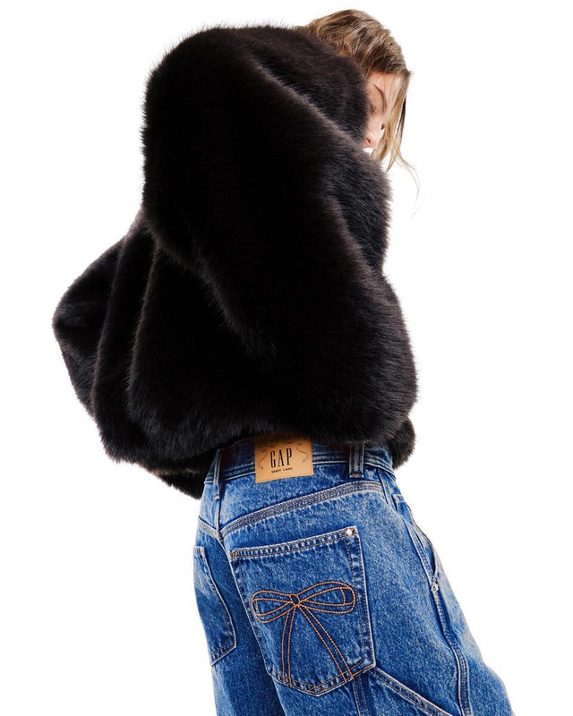 〈Gap × Sandy Liang〉初のコラボレーションが発売! - Slide:1