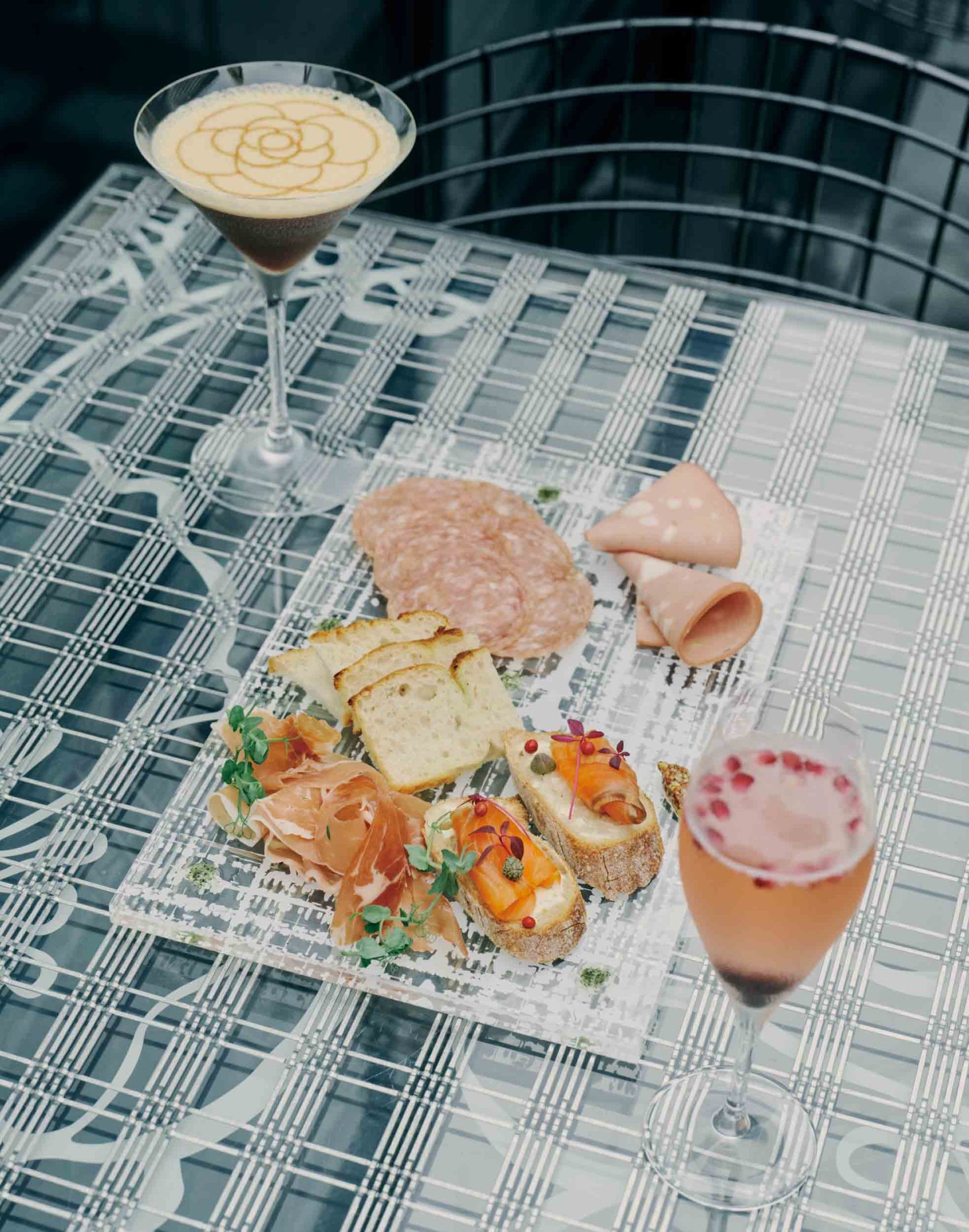 銀座「LE JARDIN DE TWEED」食も空間も優美なスポットに、気軽にアクセス - Slide:1