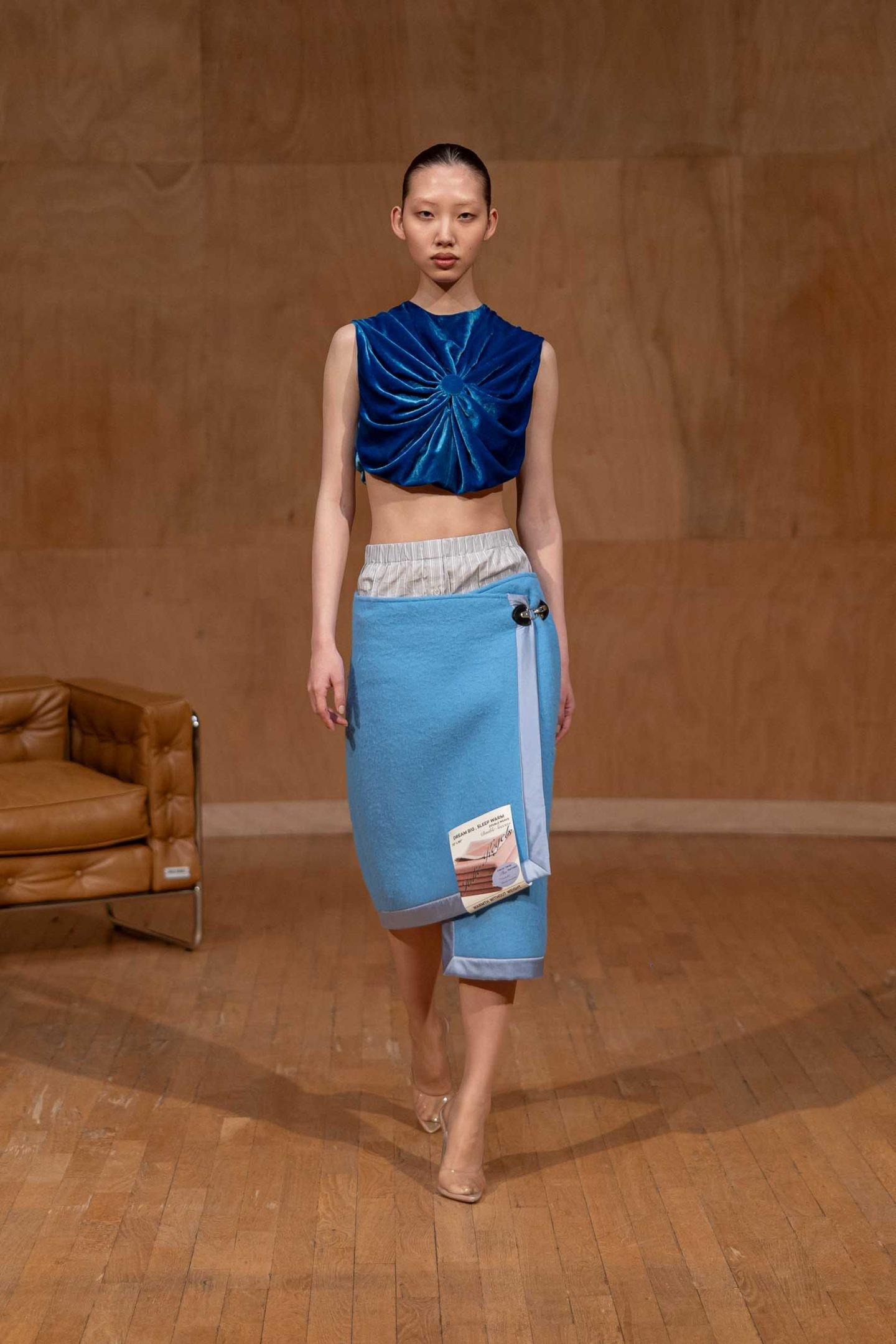 27歳のデザイナーJulie Kegelsが描く、現代女性のポートレート - Slide:4