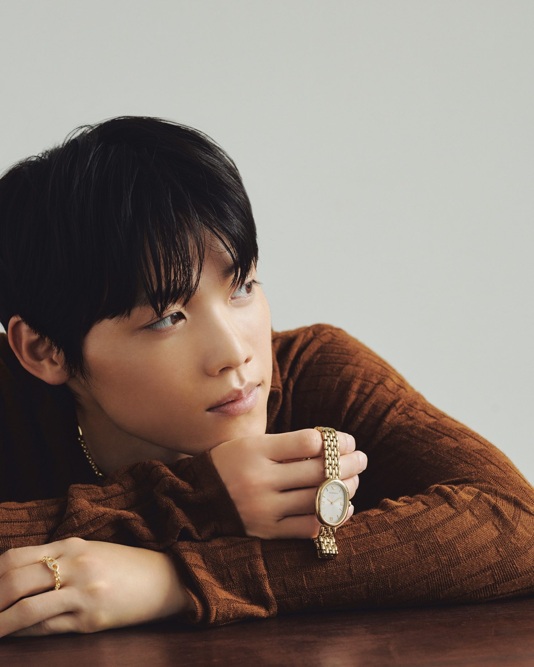 INI 木村柾哉が纏う〈エンポリオ アルマーニ〉 - Slide:1