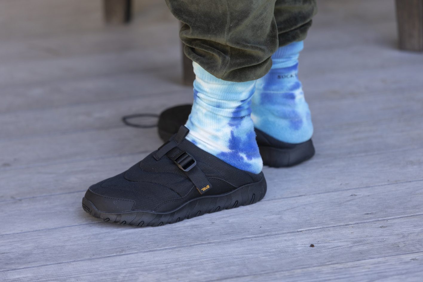 シューズ「リエンバー キャンプ」 ¥11,000(テバ)