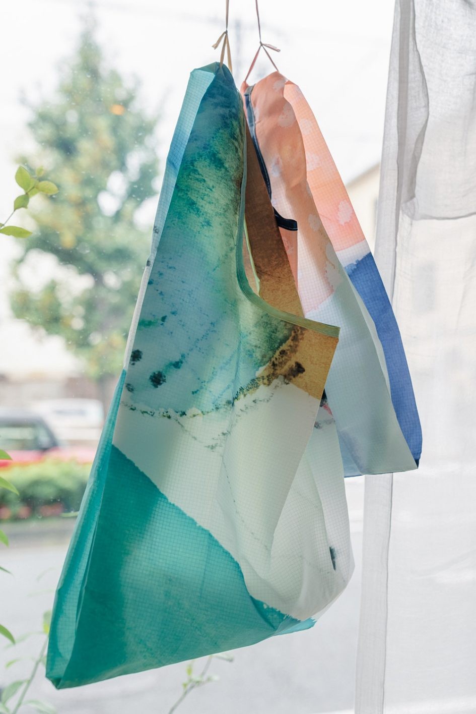 京都のグローサリー&カフェスタンド「bench」全国の生産者から直接仕入れたものを - Slide:2