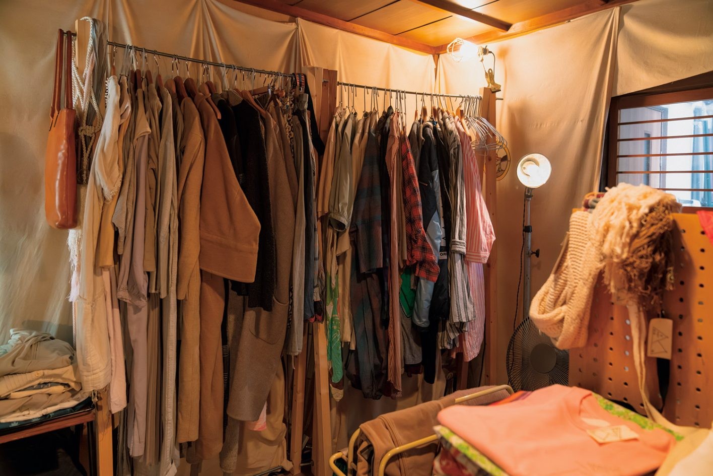 京都のセレクトショップ「モアレ」、作家たちが集まる店 - Slide:3