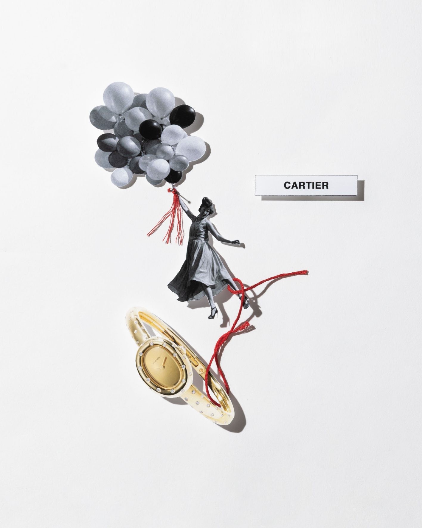 オーバル型の柔らかい表情が魅力の「べニュワール」コレクション最新作。ケースとバングル部分にちりばめた計75個ものダイヤモンドとゴールドの組み合わせが実に甘美な印象。ケースサイズ24.6×18.7mm、クォーツ、18KYGケース&バングルブレスレット、3気圧防水。¥3,828,000(カルティエ | カルティエ カスタマー サービスセンター)