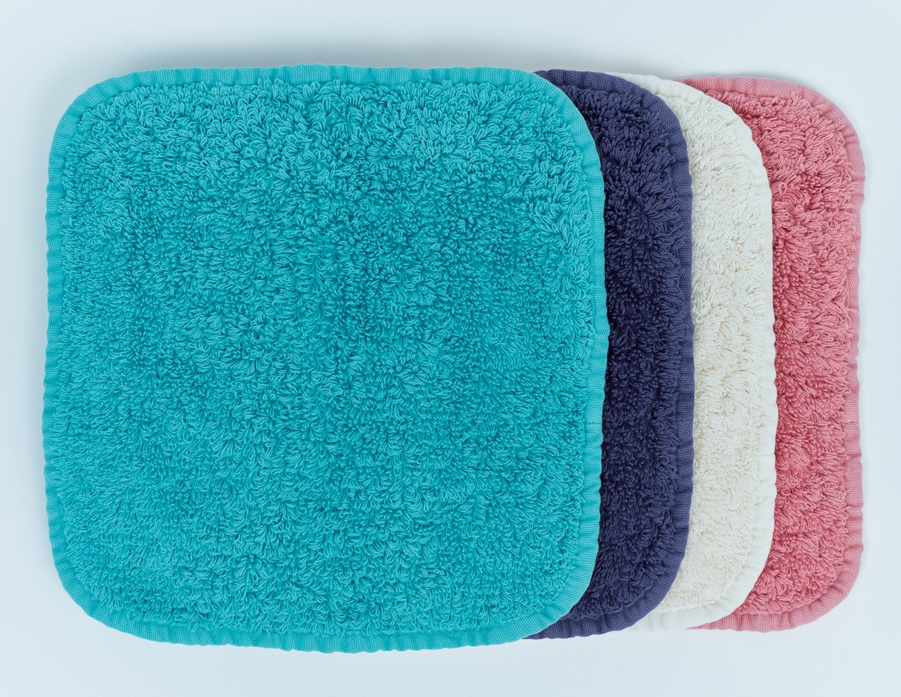 〈Abyss Habidecor〉のハンカチ