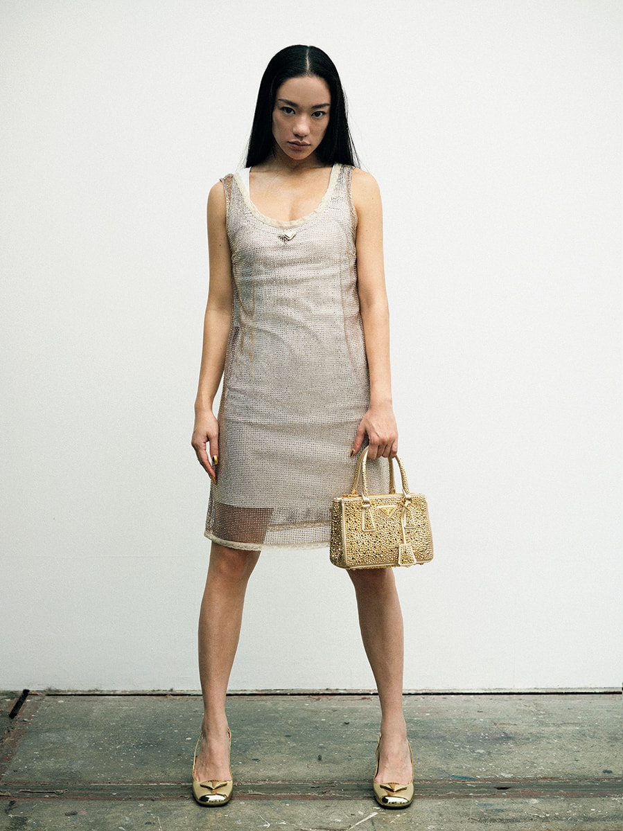 Awich in PRADA vol.2 最新コレクションをまとい、歌う