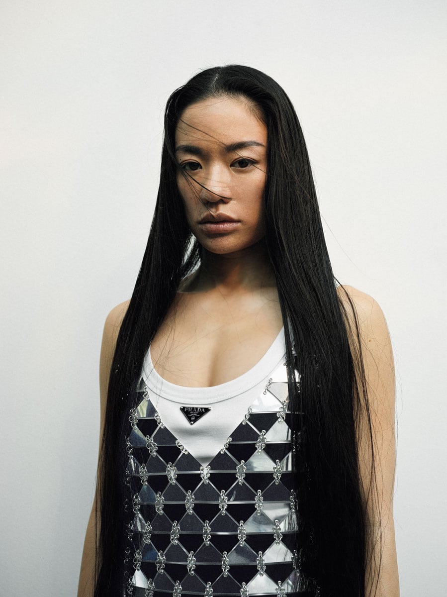 Awich in PRADA vol.2 最新コレクションをまとい、歌う